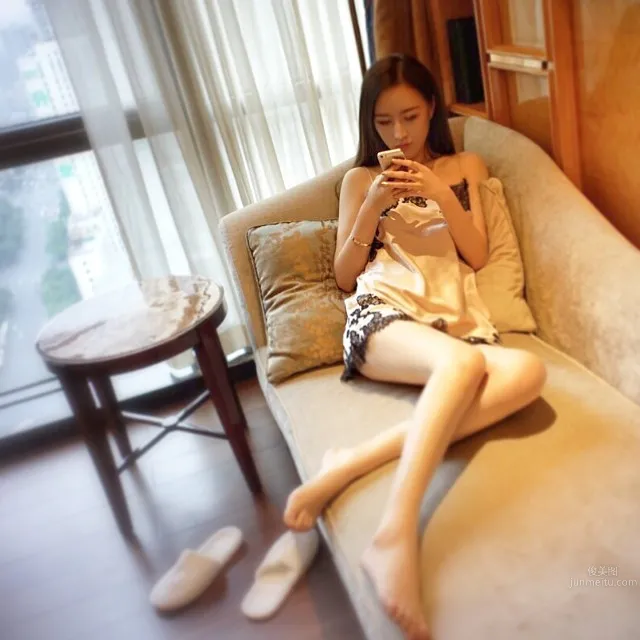 Misselvayy - Enviable E-Cup Curves and Fair-Skinned Beautiful Legs Beauty photo 5