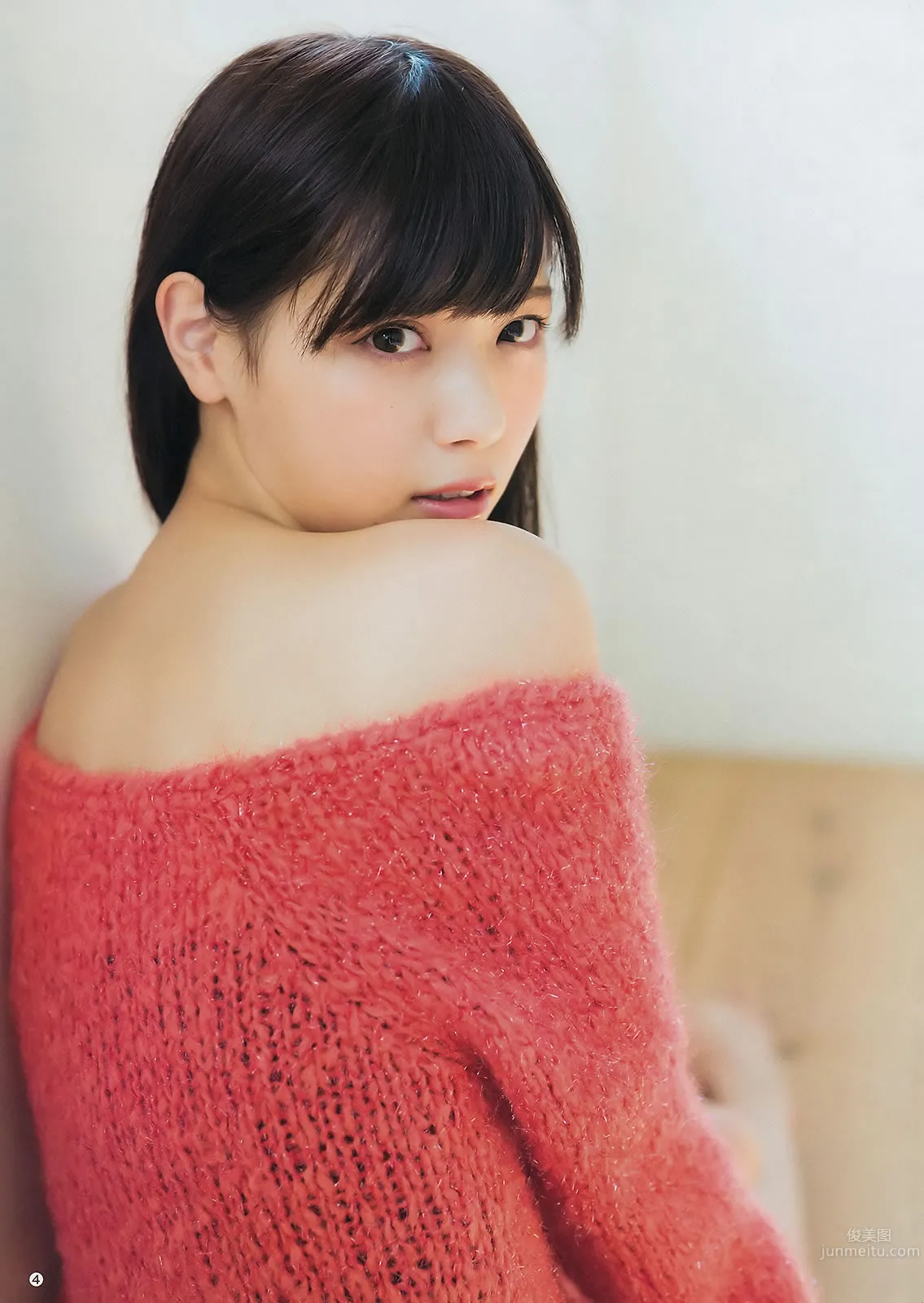 [Weekly Young Jump] 2014 No.44 45 筱田麻里子 天木じゅん 西野七瀬 深川麻衣_6
