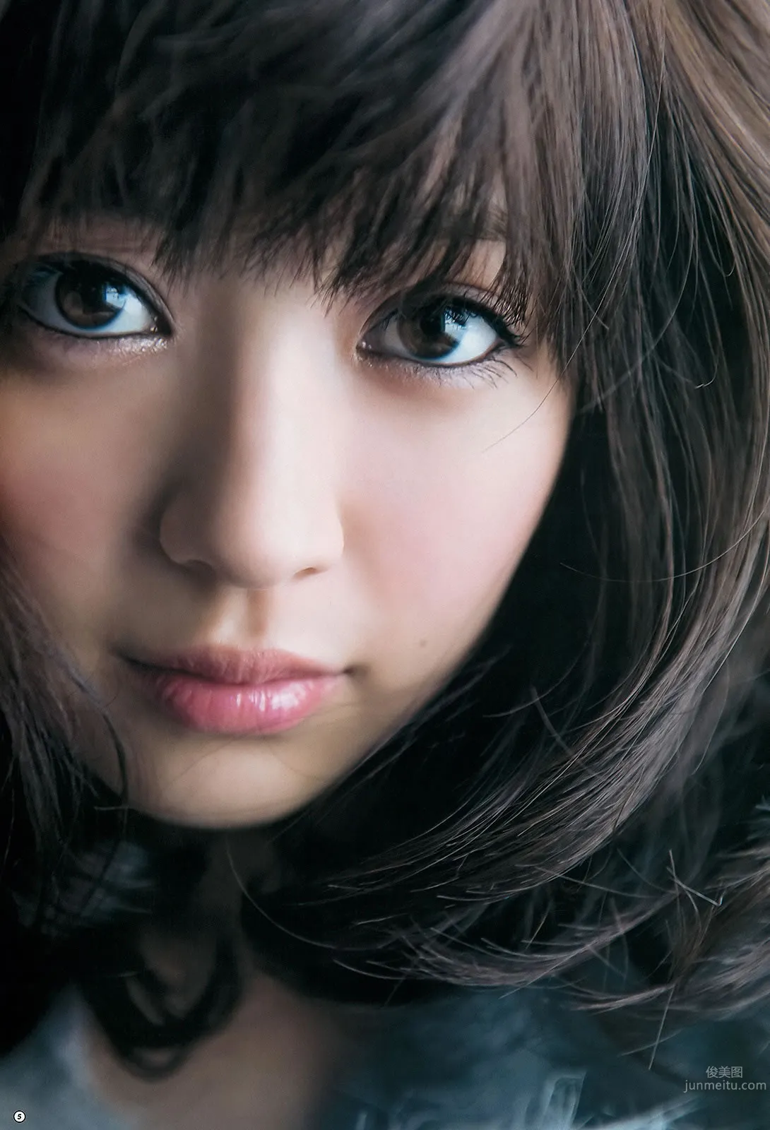 [Weekly Young Jump] 2013 No.16 17 本田翼 杉本有美 逢沢りな HKT48 10