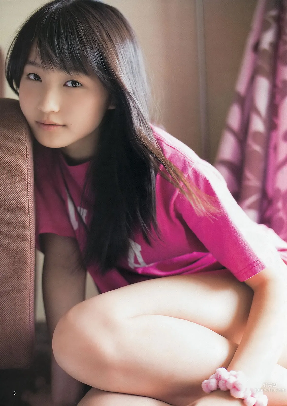 [Weekly Young Jump] 2013 No.38 39 指原莉乃 根岸愛 竹富聖花 鞘師裡保 6