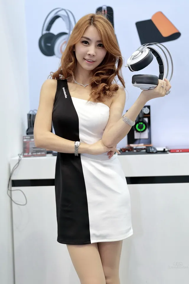 李銀宥(이은유)-韓國美豔性感車模圖集 15