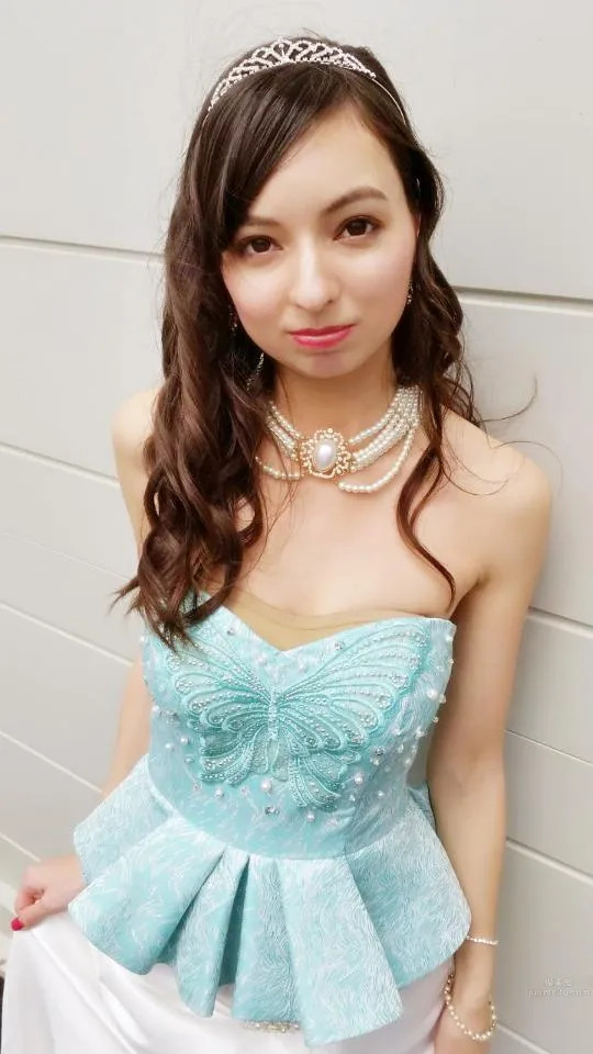 Karina Nishida - Mixed-Race Young Lady from America photo 11