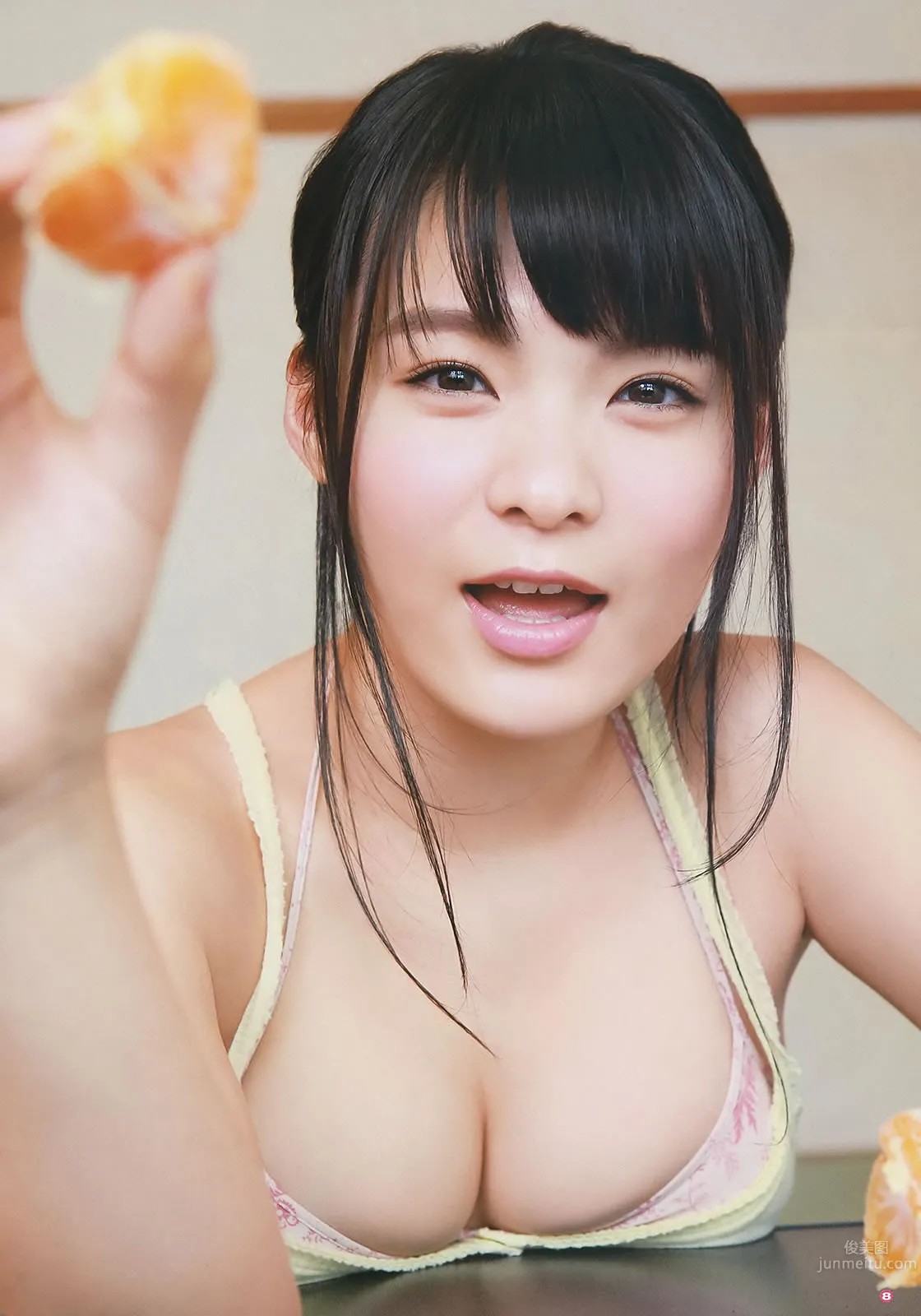 [Young Gangan] 2014 No.04 05 譜久村聖 桜井玲香 星名美津紀 山地まり 小間千代 20
