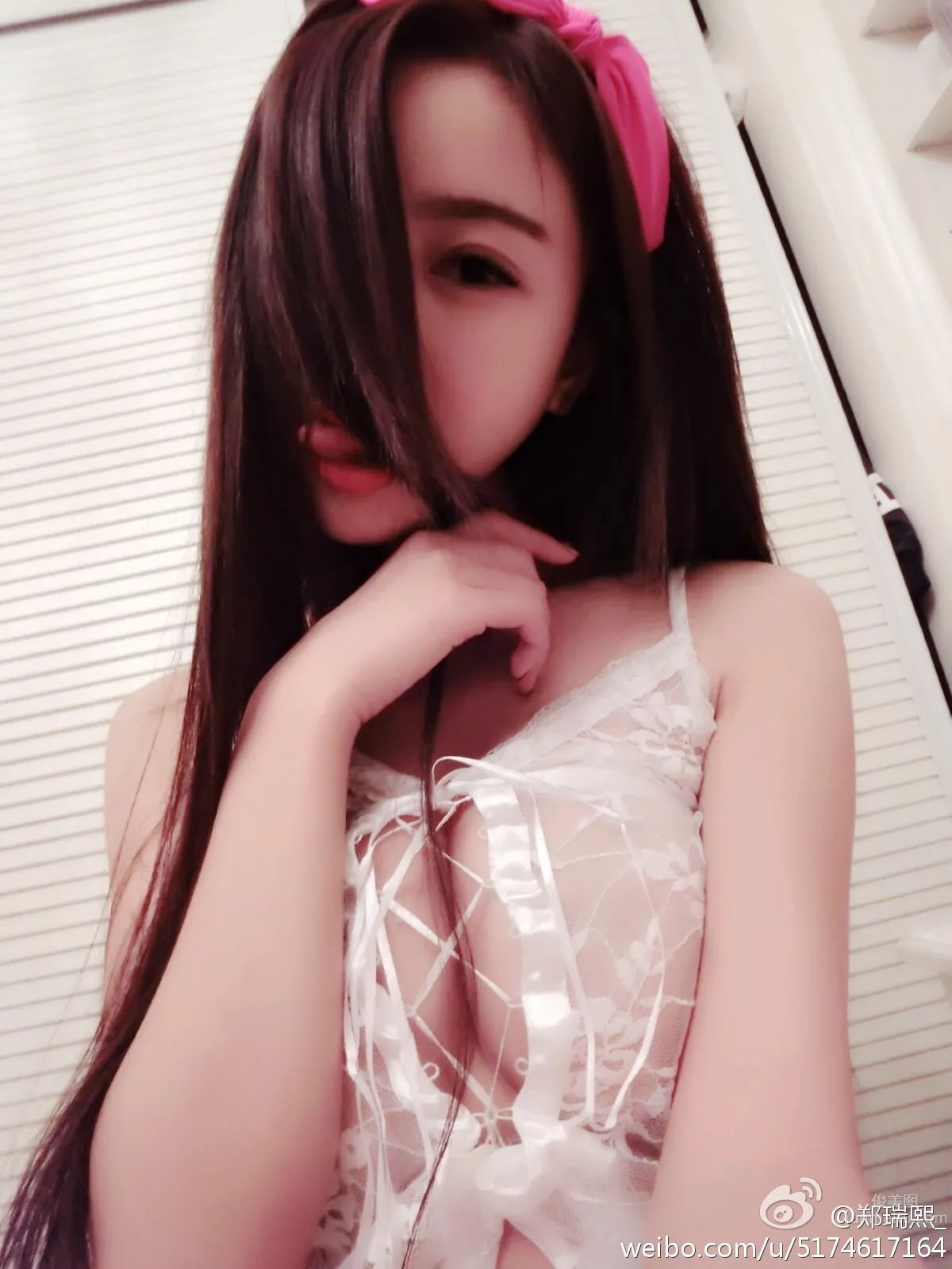 Zheng Ruixi (Mirui) - Sexy Bombshell Weibo Bold Private Shoot Hot Photos Collection photo 16