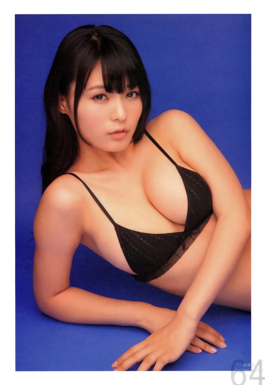 [Young Queen] 2015.01.22 筱崎愛 西田麻衣 星名美津紀 岸明日香 今野杏南 52