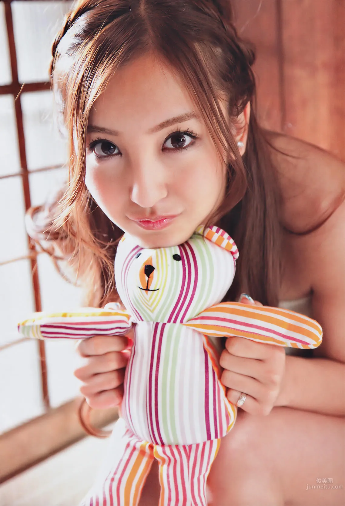 [Monthly Young Magazine] 2010.09 闆野友美 山本梓 新川優愛 佐武宇绮 6