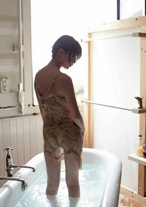 Mai Kamuro - "Devilish Beauty" Photo Set photo 46