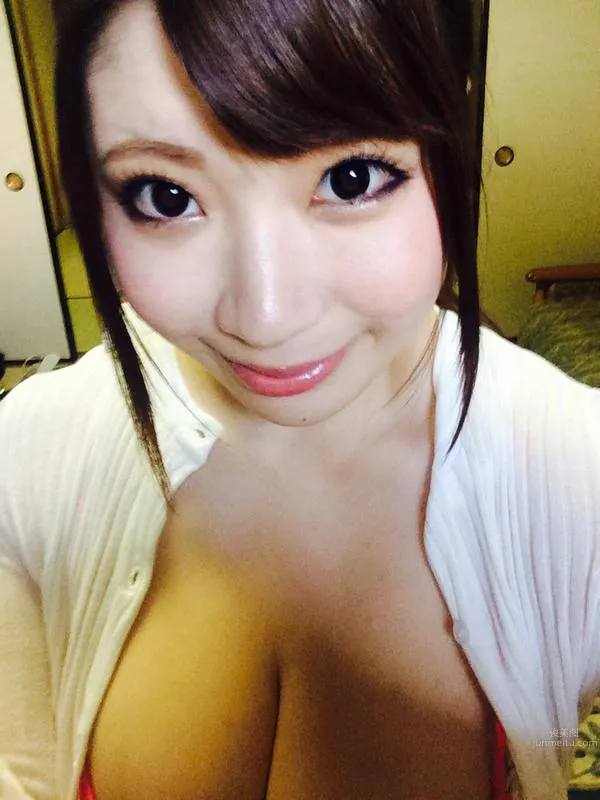 Chitose Saegusa: Twitter photo 1