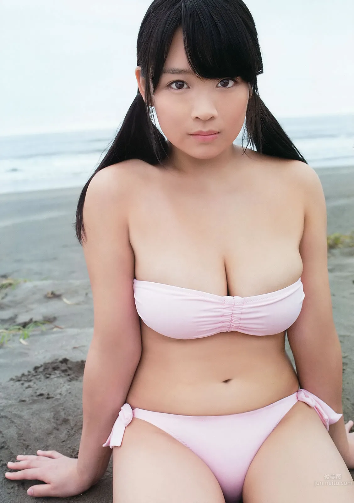 [Young Animal] 2014 No.21 22 筱崎愛 石川戀 仙石みなみ 佐藤ありさ 久松かおり 天木じゅん 澤田夏生 ゆうみ 44