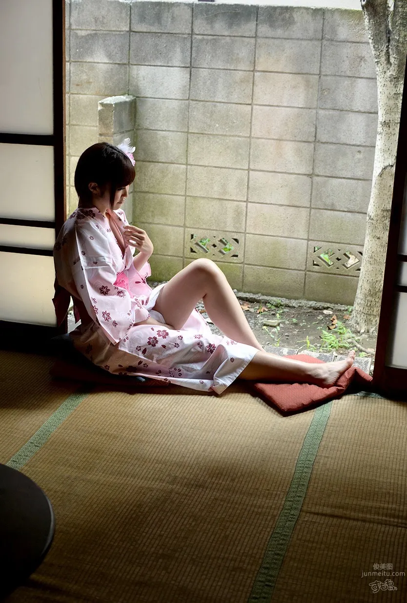 Asahi Mizuno - Kimono Temptation Photos photo 7
