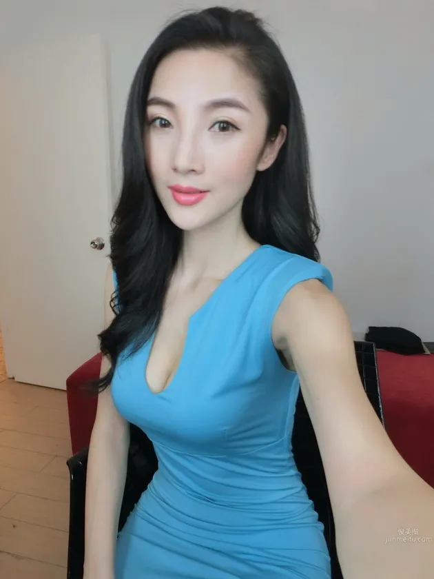 章佳怡- 新一代性感車模小天後 81
