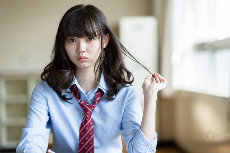 Manami Enosawa - New Generation Beautiful Legs Beauty photo 3
