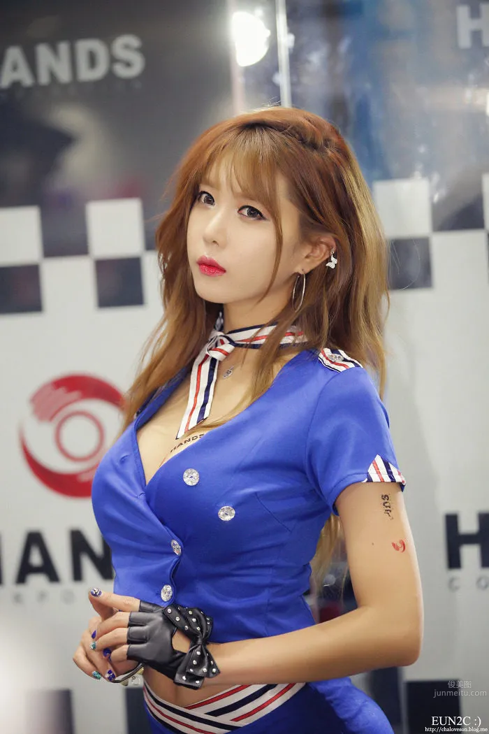 Korean Sexy Car Model Heo Yun Mi Cute Photos photo 34