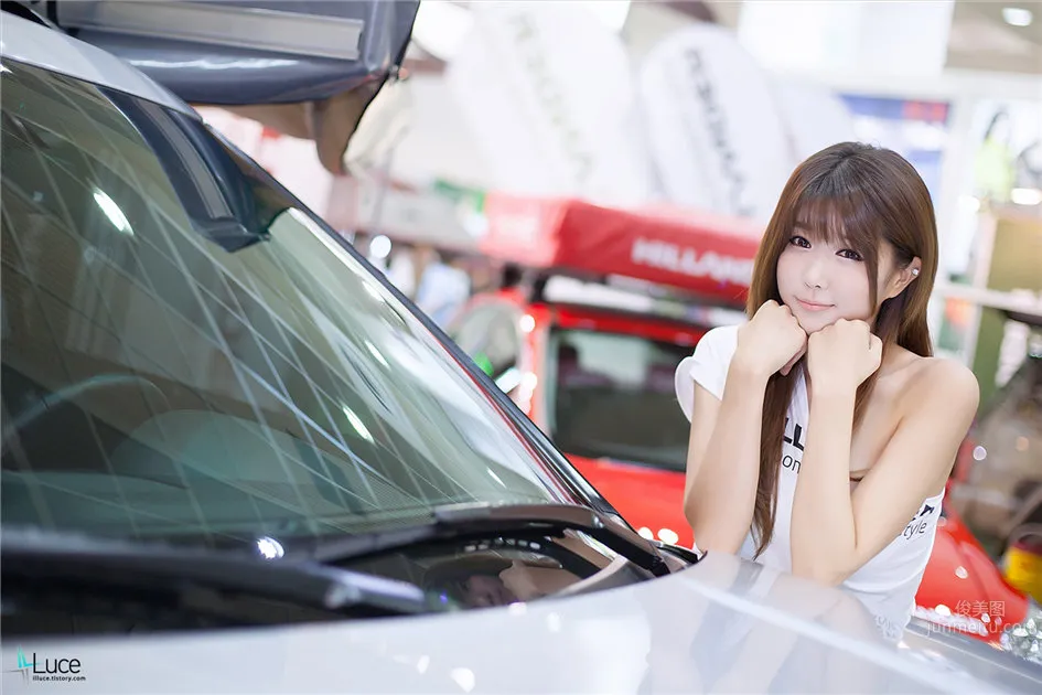 Korean Super Car Model Heo Yun Mi Beautiful Pictures photo 55