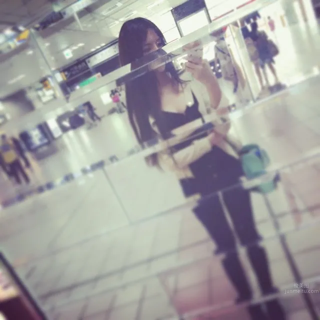 Que Yiying: Ying- S photo 13
