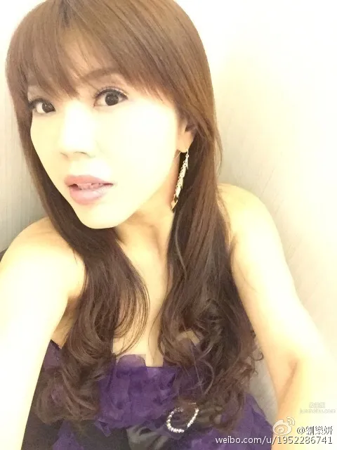 Fanny Liu - Proud of H-Cup Breasts photo 13