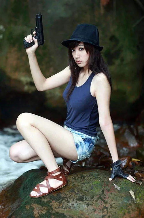 Duan Jingle, Hiding a Fierce Feeling photo 10