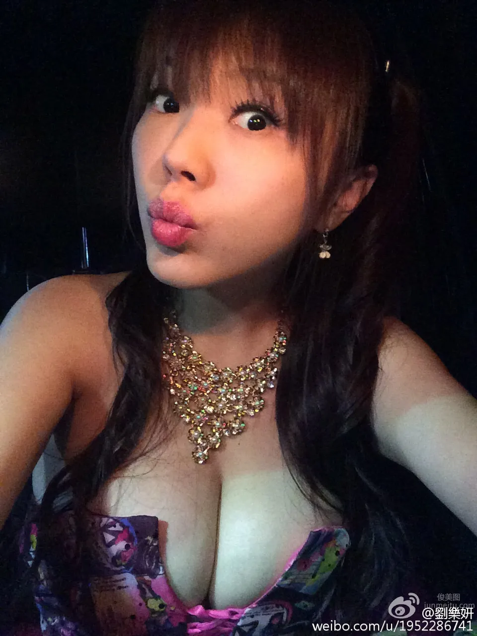 Fanny Liu - Proud of H-Cup Breasts photo 27