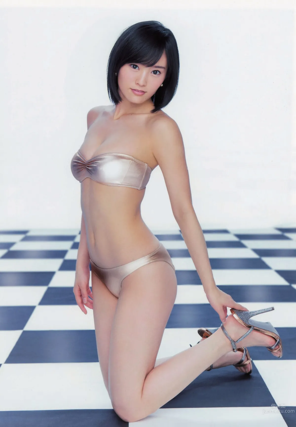 [UTB] Plus 2014.09 vol.21 山本彩 高柳明音 宮脇咲良 高橋朱里 太田夢莉_29