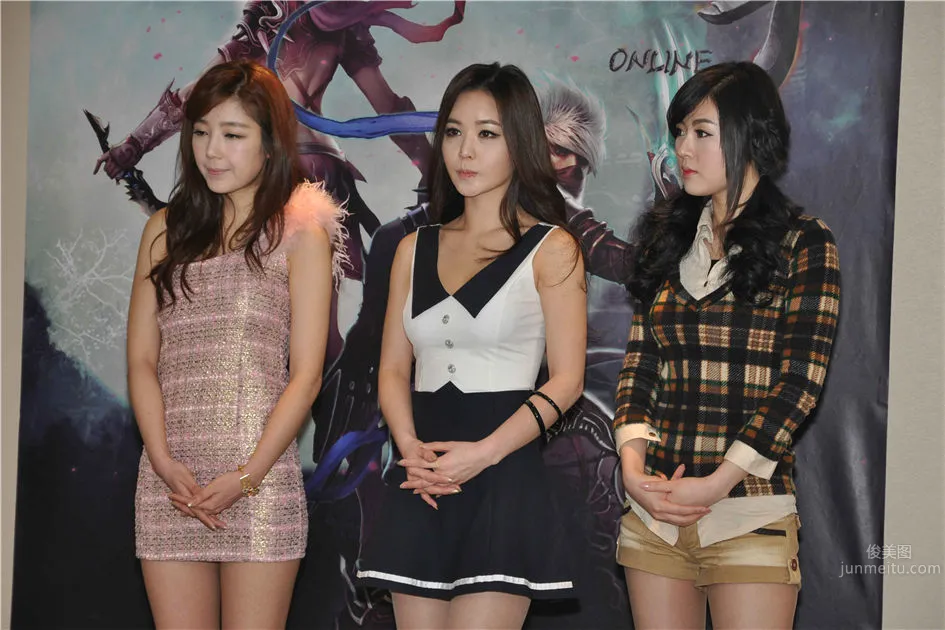 Korea's Top Car Model Hwang Mi Hee Event Banquet Cute Beauty Pictures photo 54