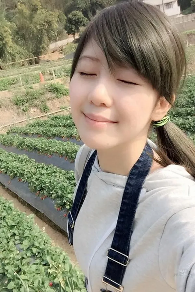 藍妍甯(藍筠築)- 童顔萌系貓娘～ 20