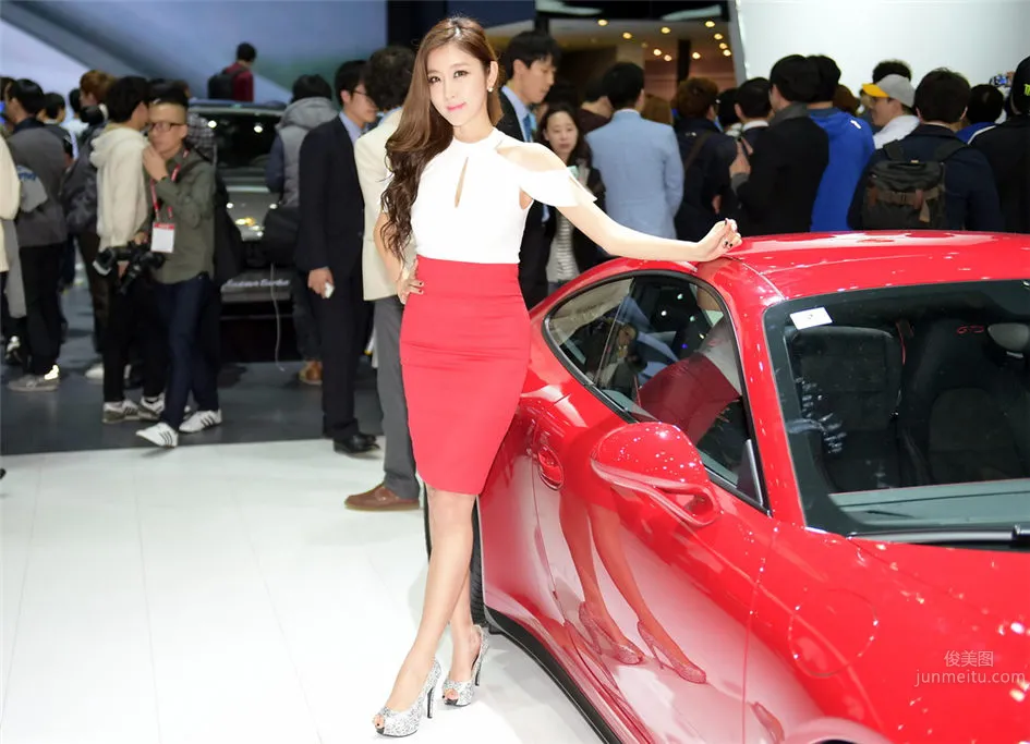 Sexy Beauty Choi Byeol Yee 2015 Korea International Auto Show Pictures photo 17