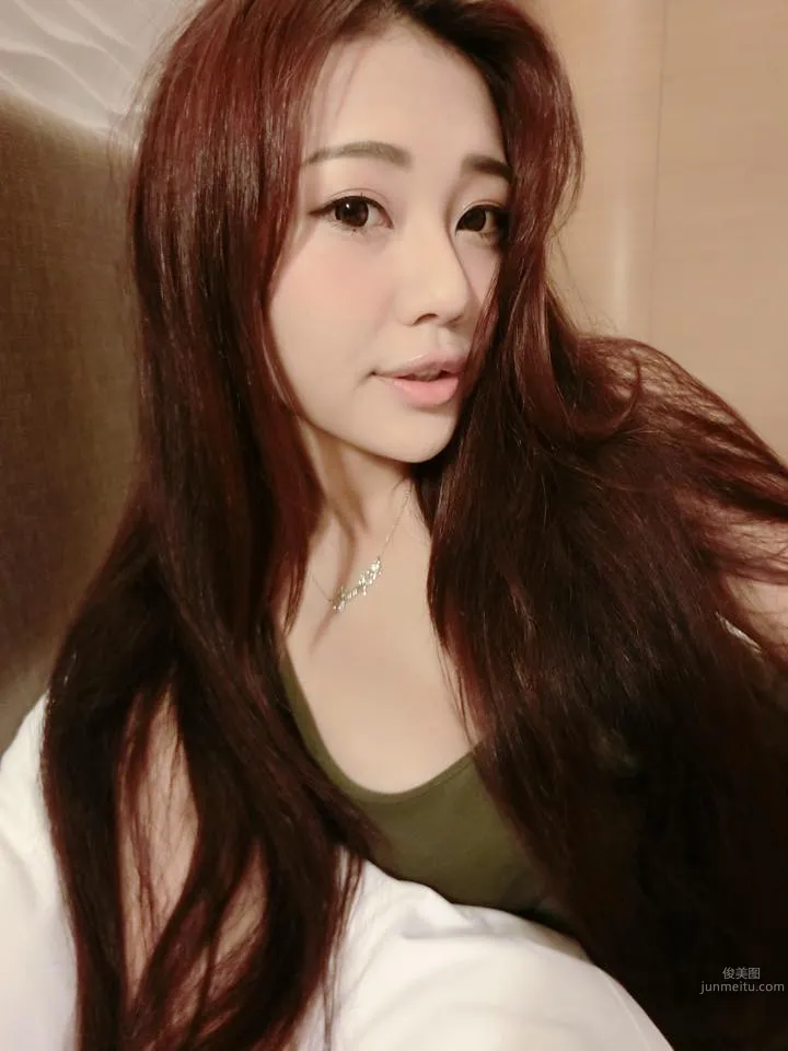 Qian Honglin (Mrs. Qian) - 34D Hot Life Photo Selection photo 6