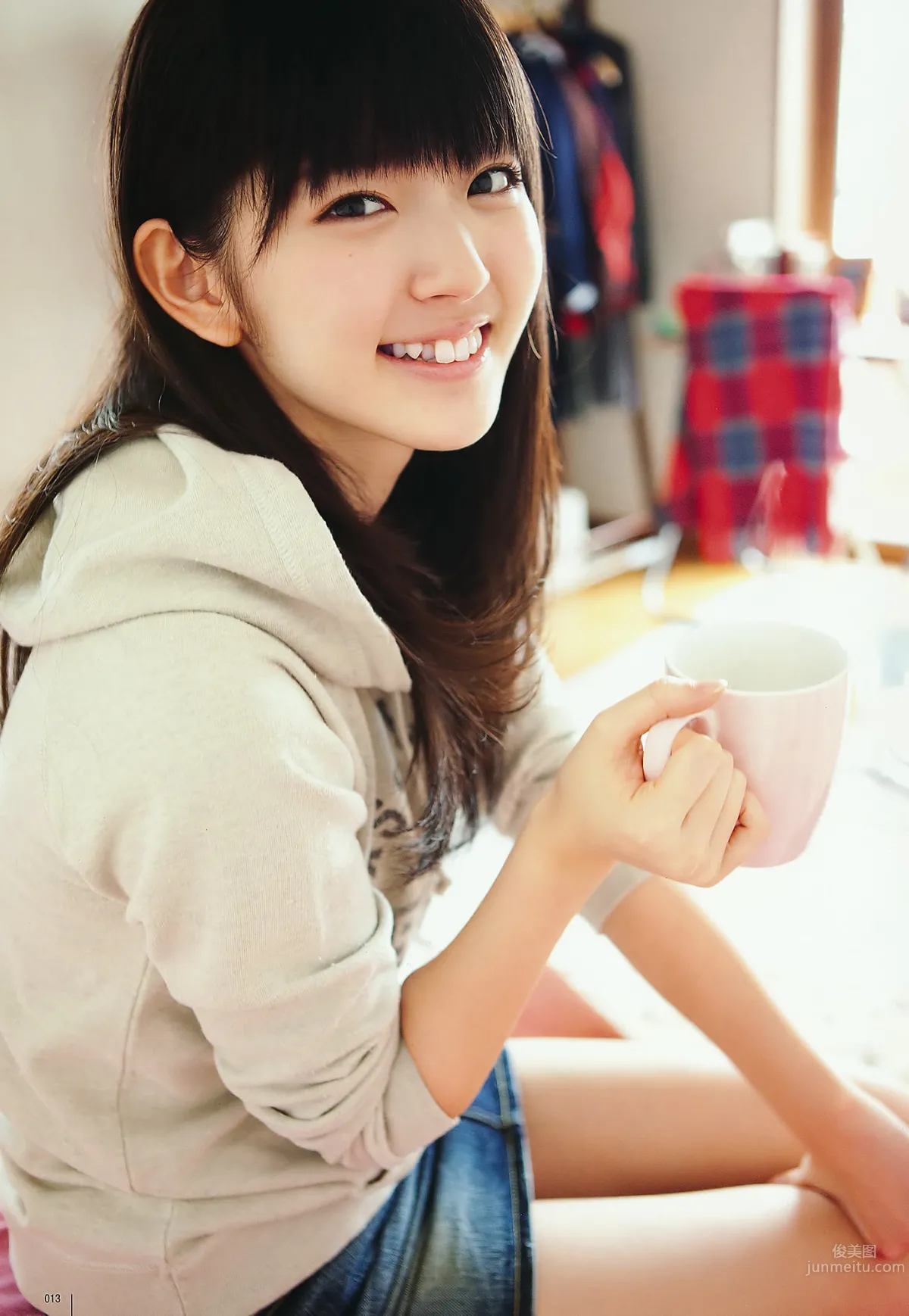 [UTB] Vol.202 AKB48 鈴木愛理 bump.y 橋本愛 スマイレージ 逢沢りな 北乃きい 真野恵裡菜 [93P] 10