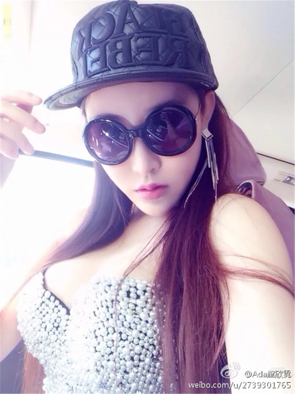 Dai Xinni - Sexy Beauty Hot Figure Explosive Photos photo 46