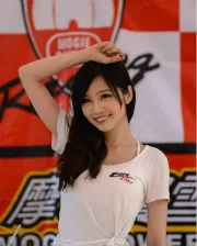 程小刀(程靜怡)- 超短熱褲騎重機 霸氣秀長腿 1