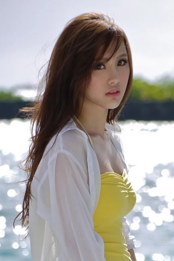 Dada Chan, Fruit Paradise Bust Goddess Hot Photo photo 15
