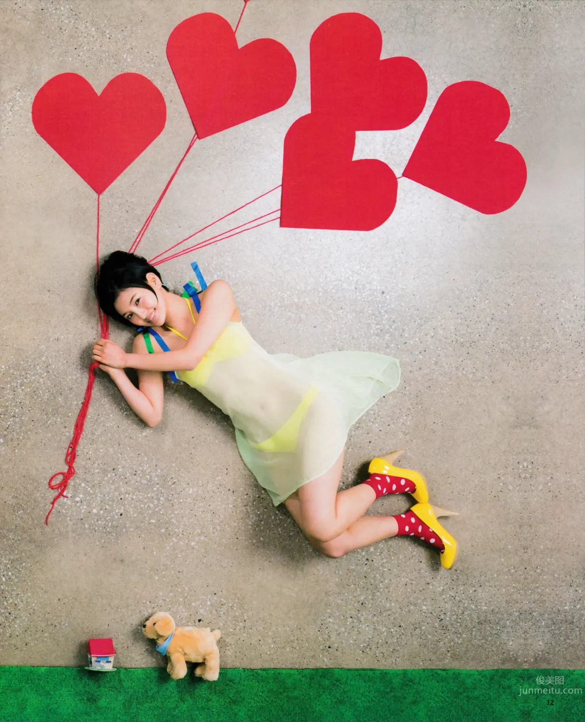 [Bomb Magazine] 2015.5 兒玉遙 宮脇咲良 朝長美桜 穴井千尋＆本村碧唯 植木南央 村重杏奈 藪下柊 太田夢莉_3
