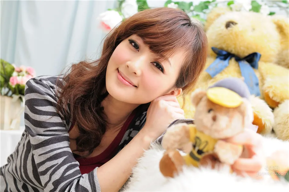 Zhang Kaijie - MM Elegant and Leisurely Photo Set photo 10