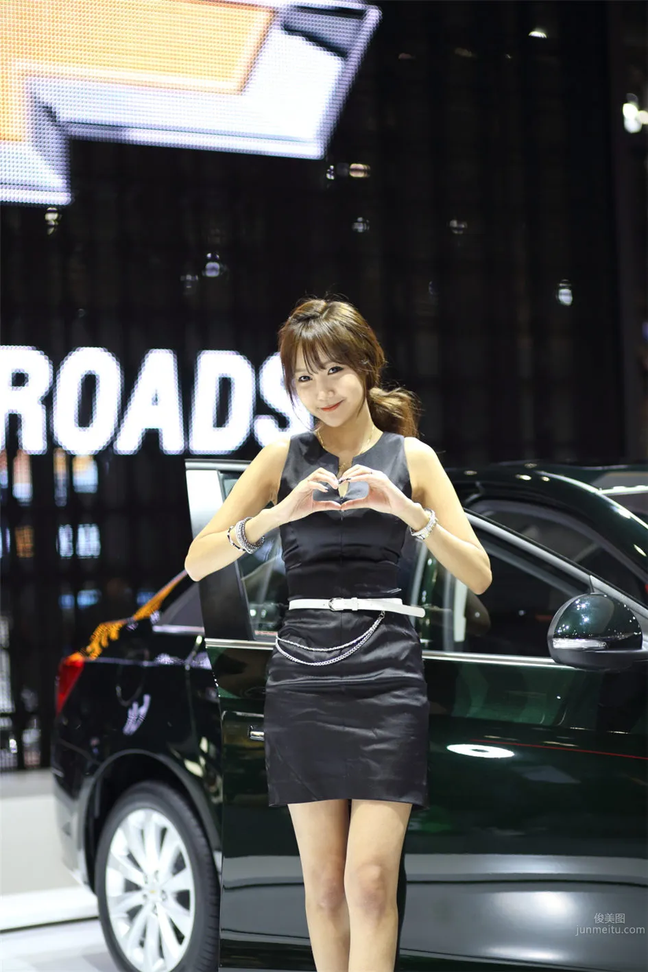 2015韩国车展 靓丽车模赵曹晁_57