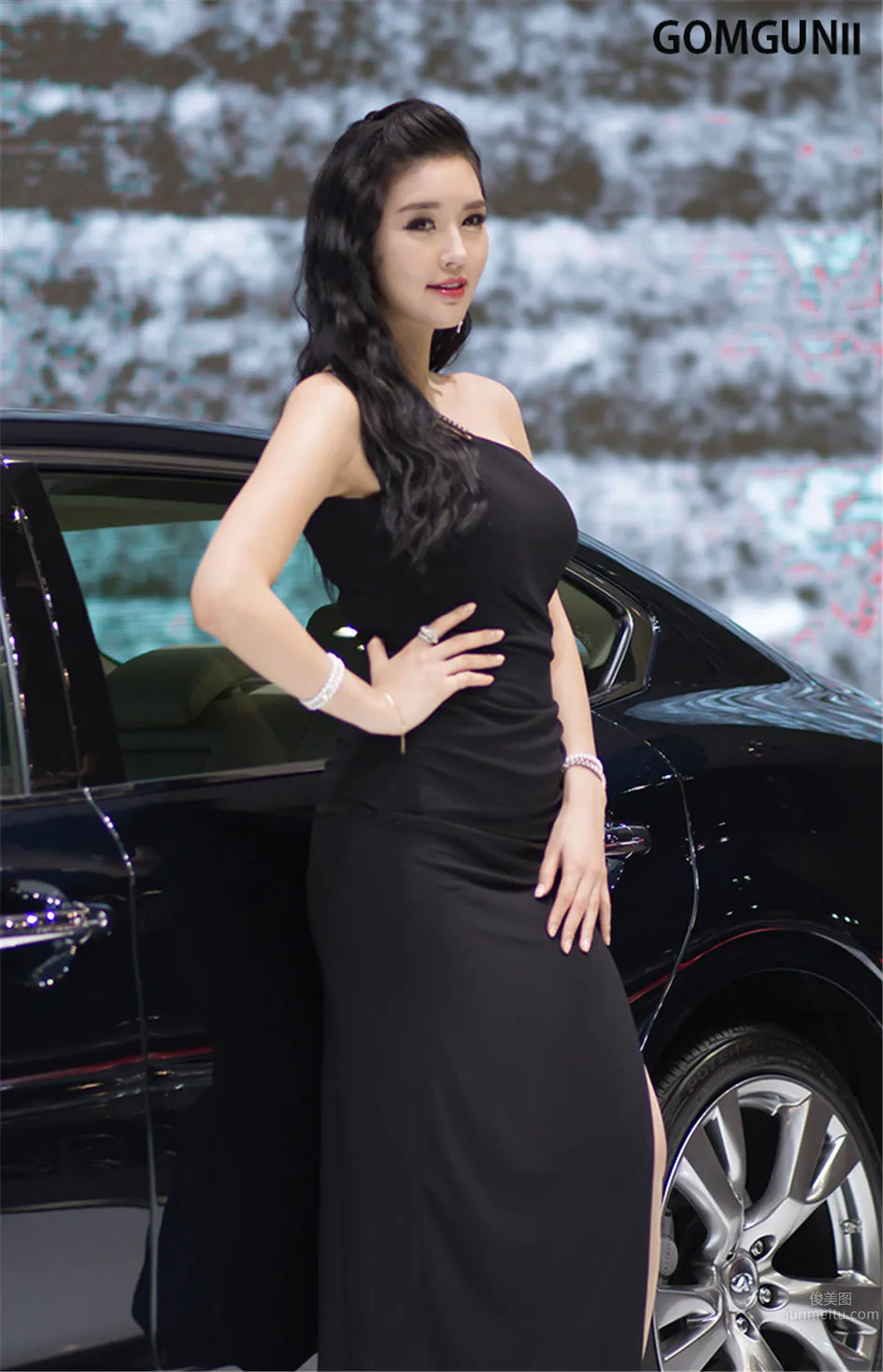 2015韩国国际车展气质美女崔星河_57