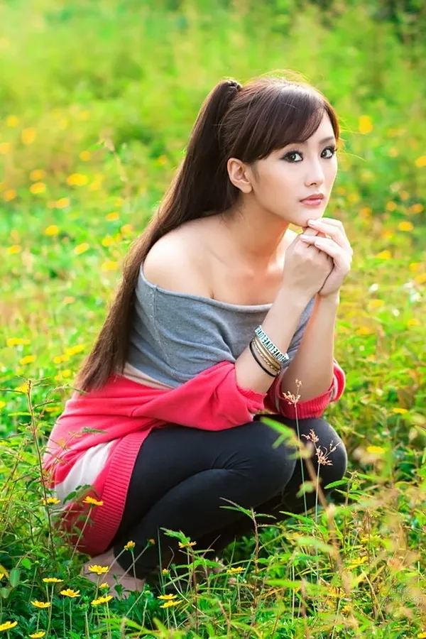 Dada Chan, Fruit Paradise Bust Goddess Hot Photo photo 16