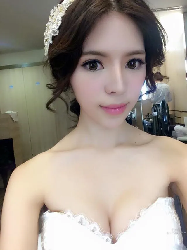 Que Yiying: Ying- S photo 2