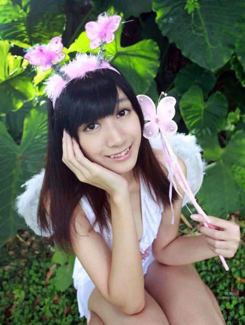 Duan Jingle, Hiding a Fierce Feeling photo 13