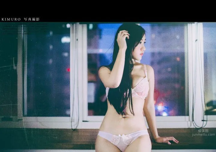 Vivi Yanhua - Sharing Hot and Shy Photos photo 9