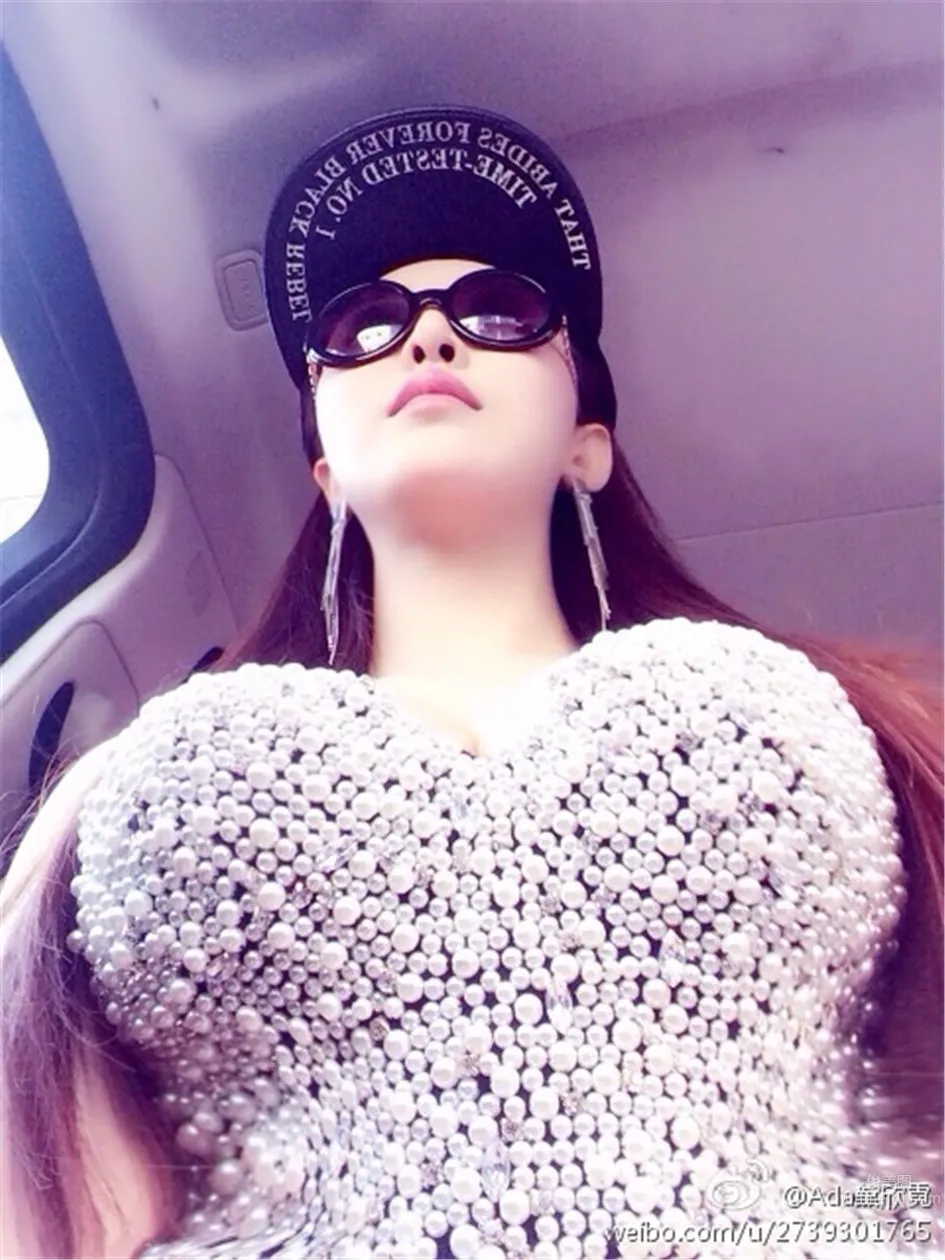 Dai Xinni - Sexy Beauty Hot Figure Explosive Photos photo 47