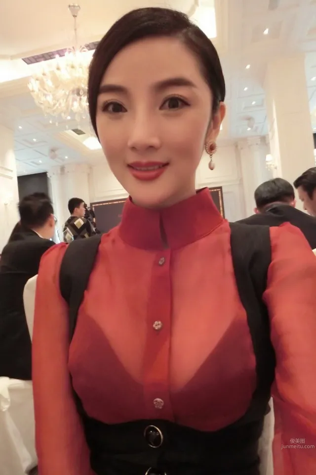 章佳怡- 新一代性感車模小天後 51