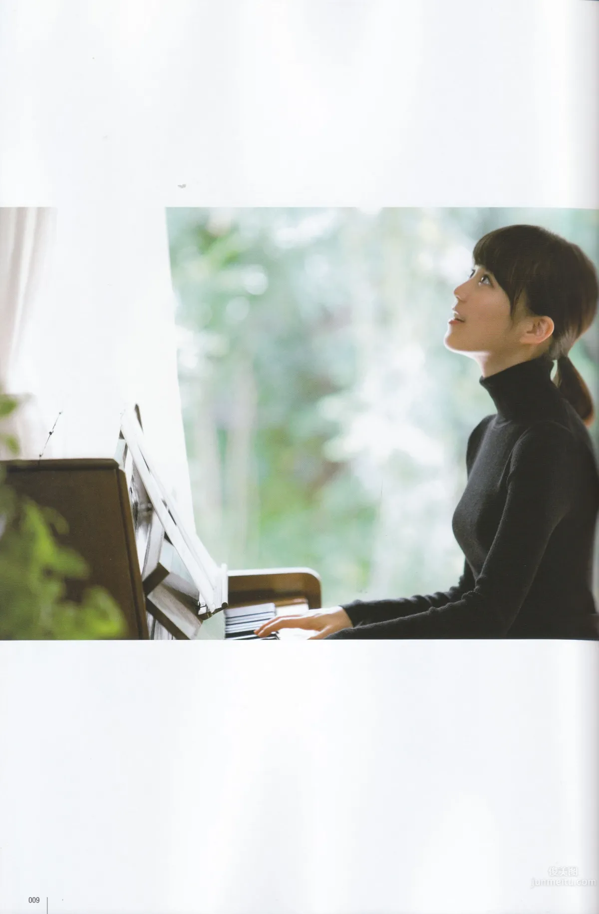 [UTB] 2014.12 vol.224 生田絵梨花 朝長美桜 道重さゆみ 橋本奈々未 乃木坂46 9