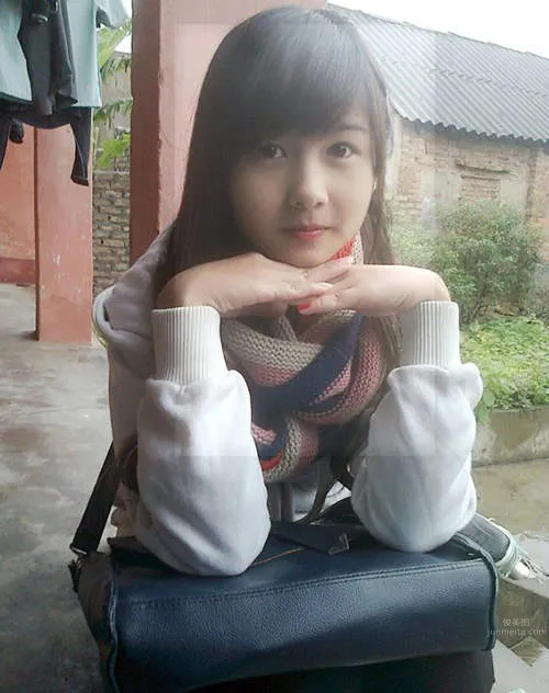 Ngo Thu(Ngố Thư)- 百萬贊的越南妹 12