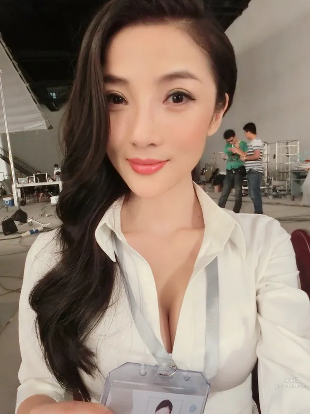章佳怡- 新一代性感車模小天後 76