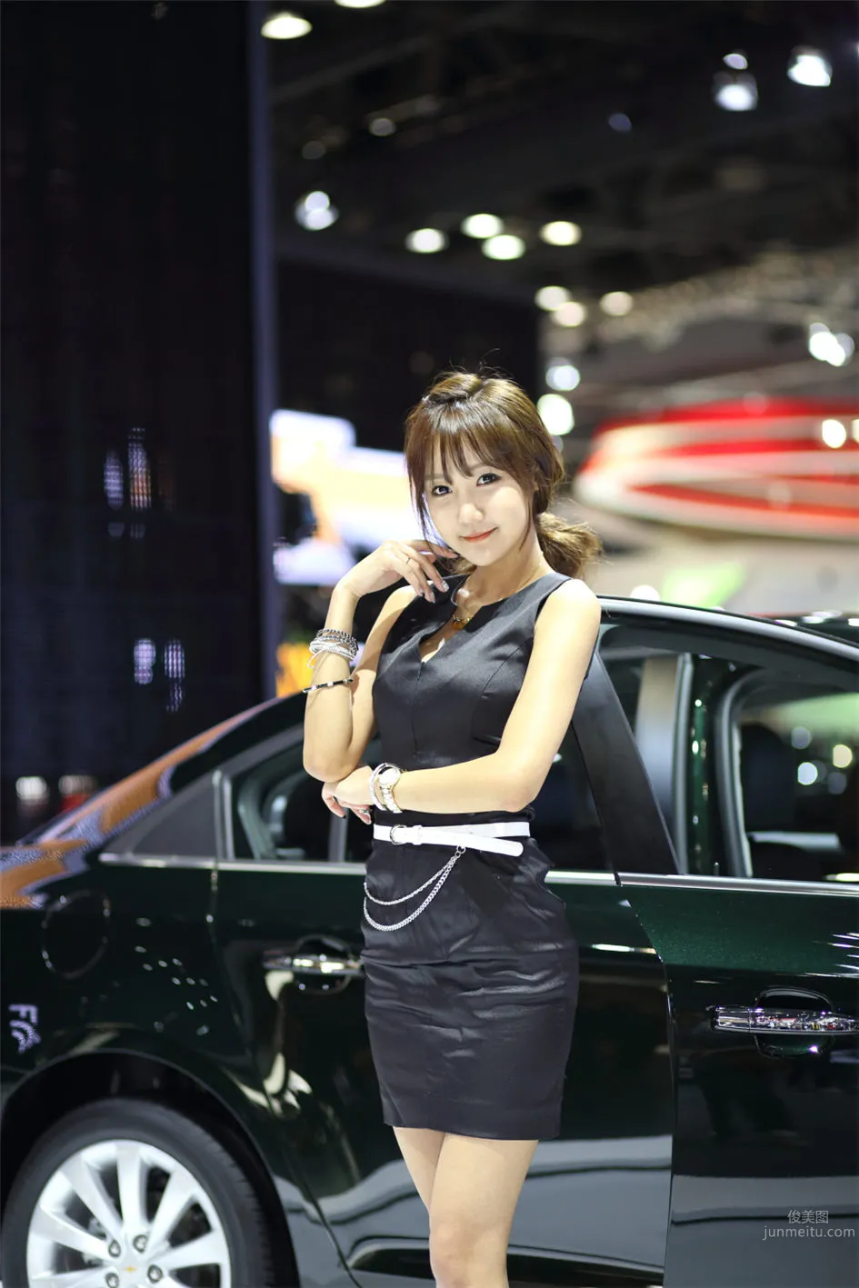 2015韩国车展 靓丽车模赵曹晁_56