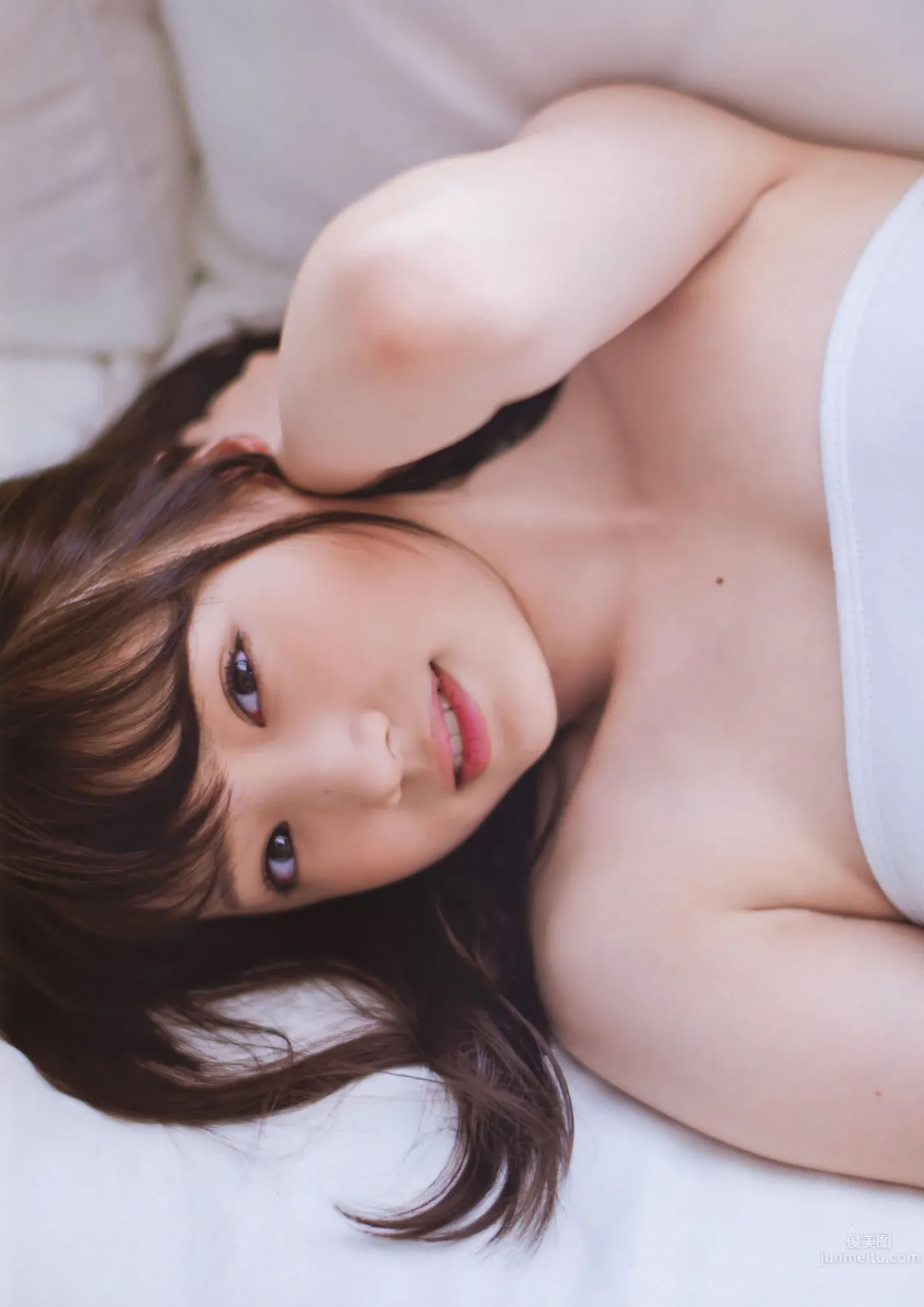 [UTB] Plus 2014.09 vol.21 山本彩 高柳明音 宮脇咲良 高橋朱里 太田夢莉_26