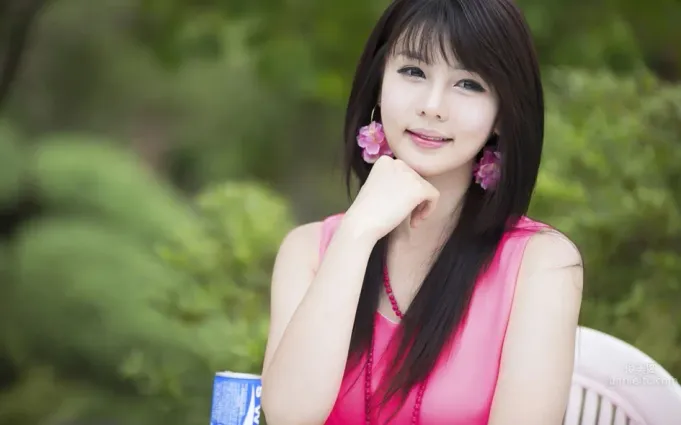 韓國清純美女李智友高清寫真