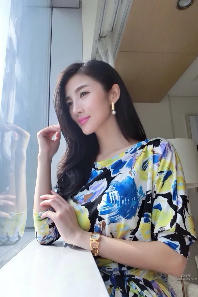 章佳怡- 新一代性感車模小天後 61