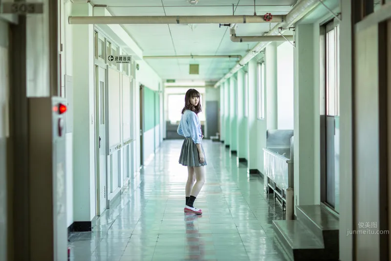 Manami Enosawa - New Generation Beautiful Legs Beauty photo 5