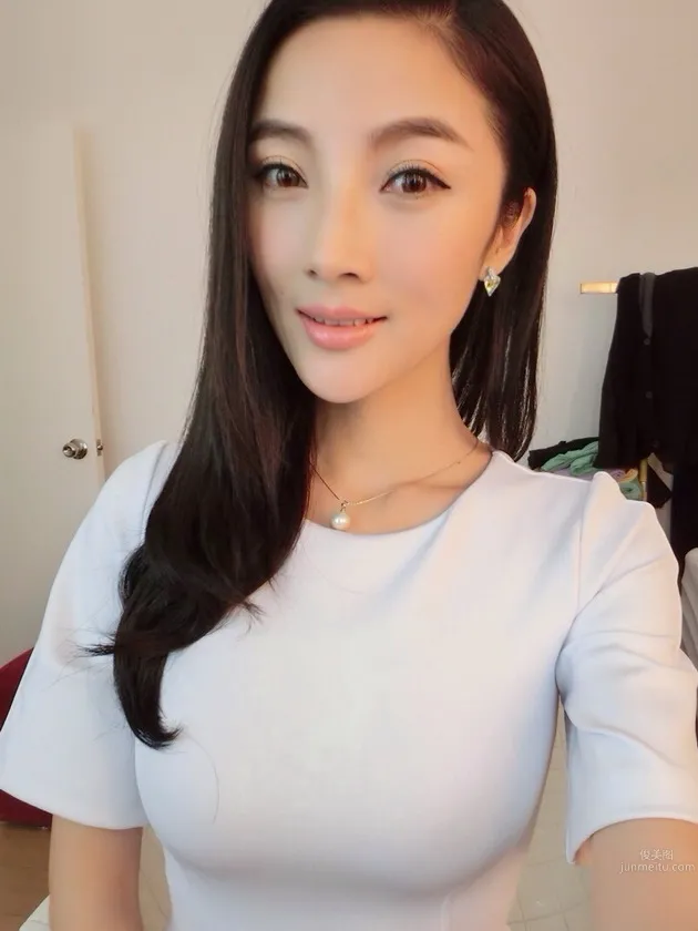 章佳怡- 新一代性感車模小天後 87